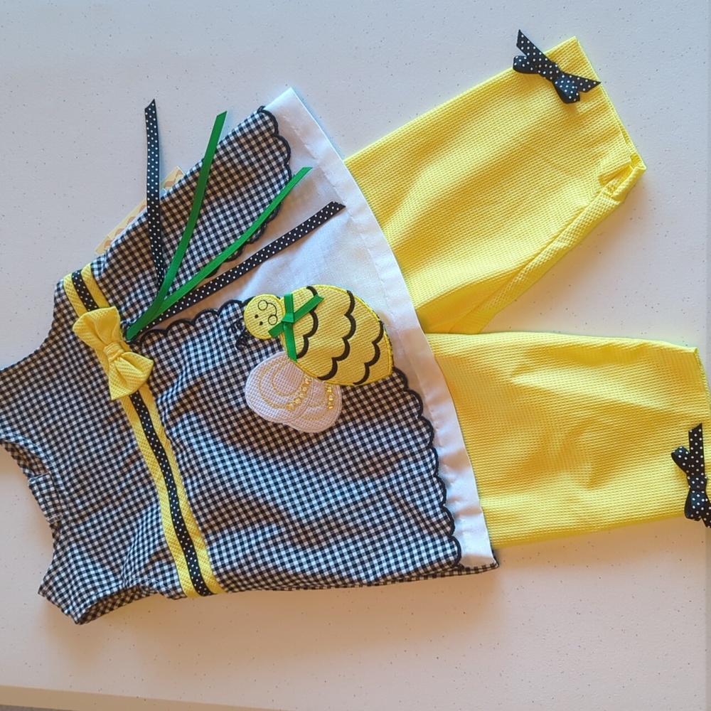 Summer Bumblebee Pant Set 24th Months New with tags